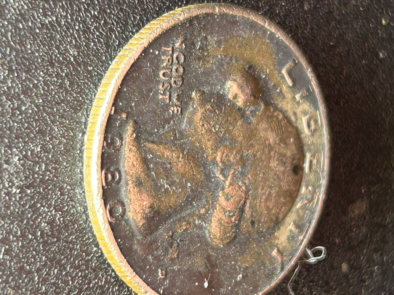 1980-Quarter-With-Two-Bulges-Oppposite-Sides-Not-Dents