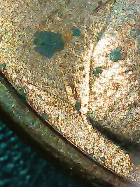 1983-Lincoln-Cent.something-Going-On-Inbetween-The-Pillars-And-Maybe-A-Diecrack?