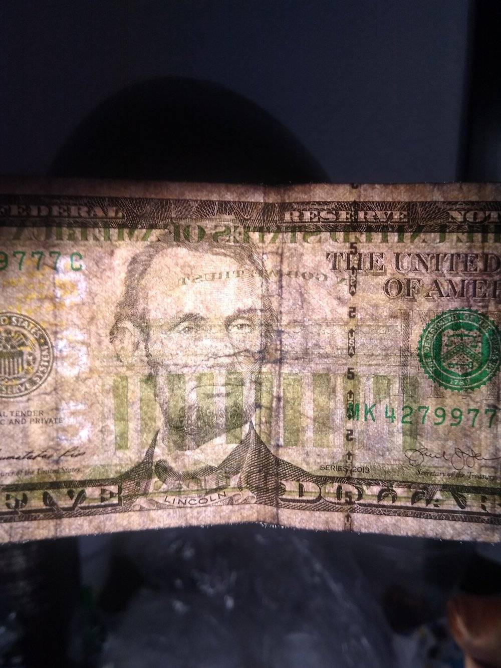 $5-Bill-2013-Series-Is-This-A-Error?-Wow-Just-Figured-It-Out!!-Error?-P