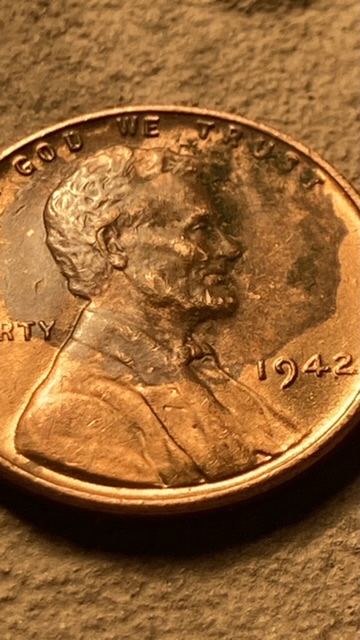 1942-Lincoln-Cent---Why-Is-This-Discolored?