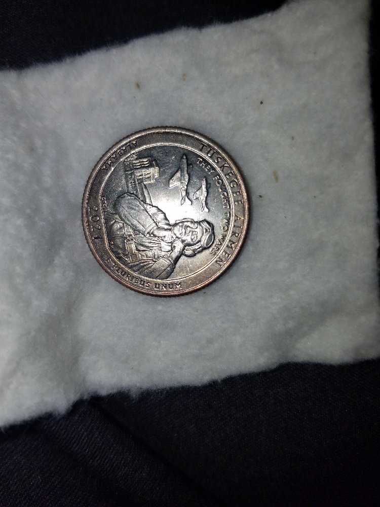 What-Is-This-Weird-Goldish-Blueish-Tone-On-Some-Coins?-2021-Quarter