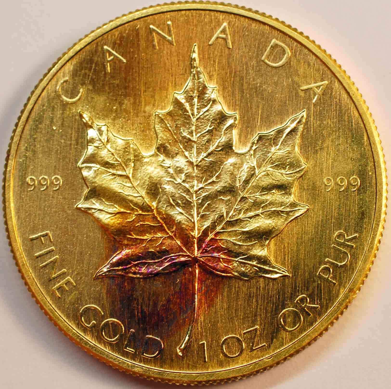 Weird-Purple-Stain-On-Canada-Gold-Maple-Leaf