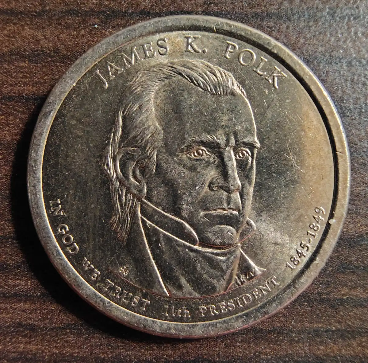 Inscription-On-Edge-Of-Presidential-$1-Coin-Is-Upside-Down