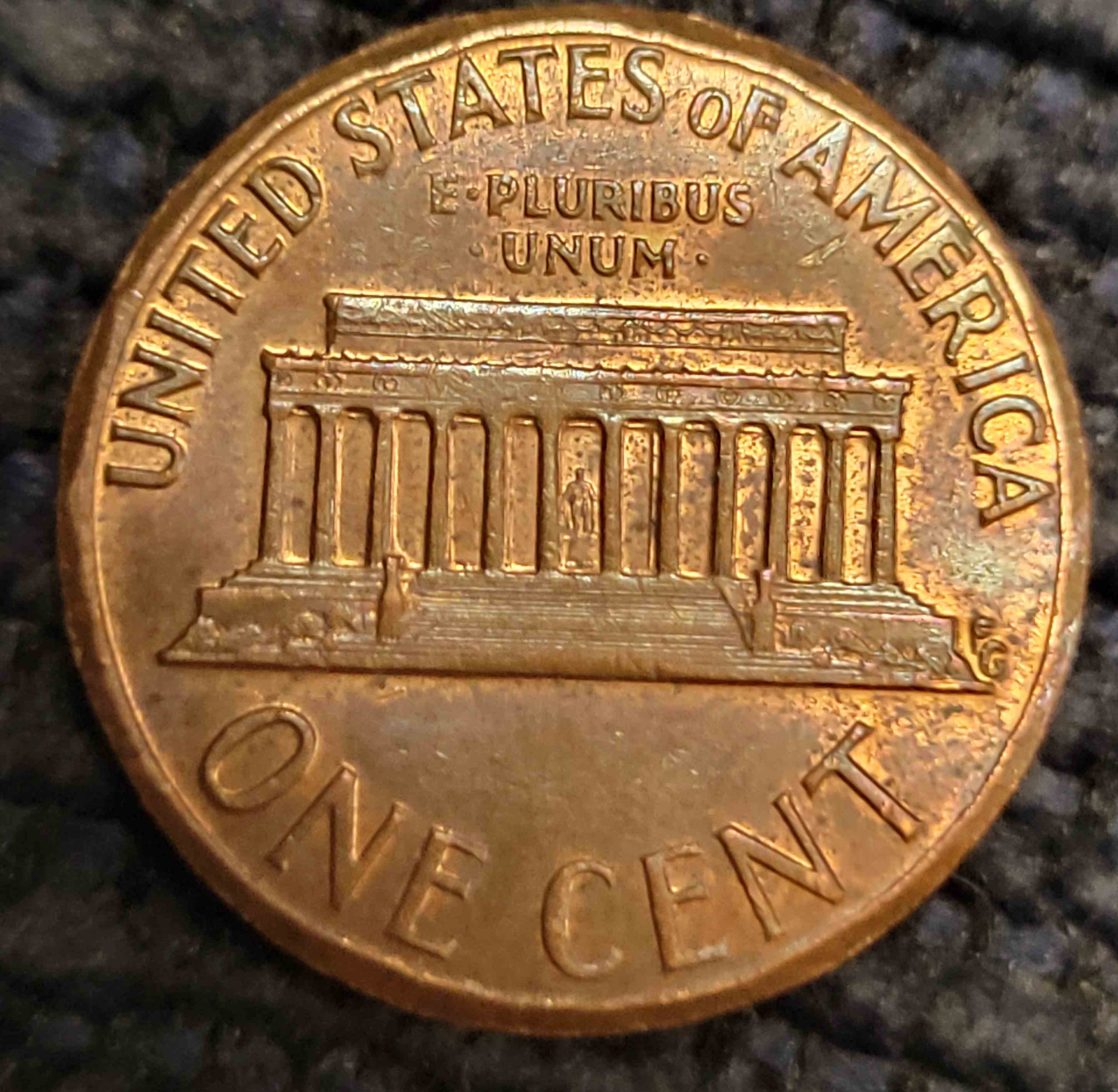 Can-Anyone-Identify-What-Exactly-Is-Going-On-With-This-1973-Penny?