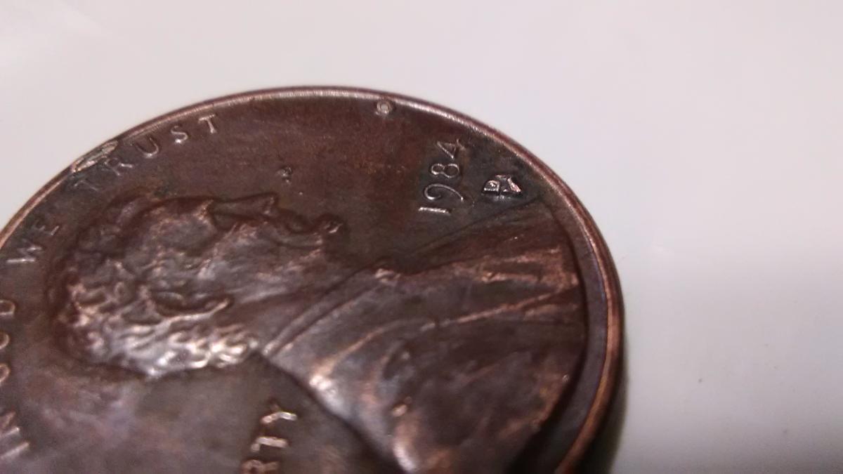 1984-Penny-With-Extra-Markings.-Need-Help-Making-Sense-Of-Cent