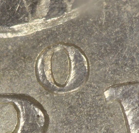 Extreme-Macro-Coin-Photography