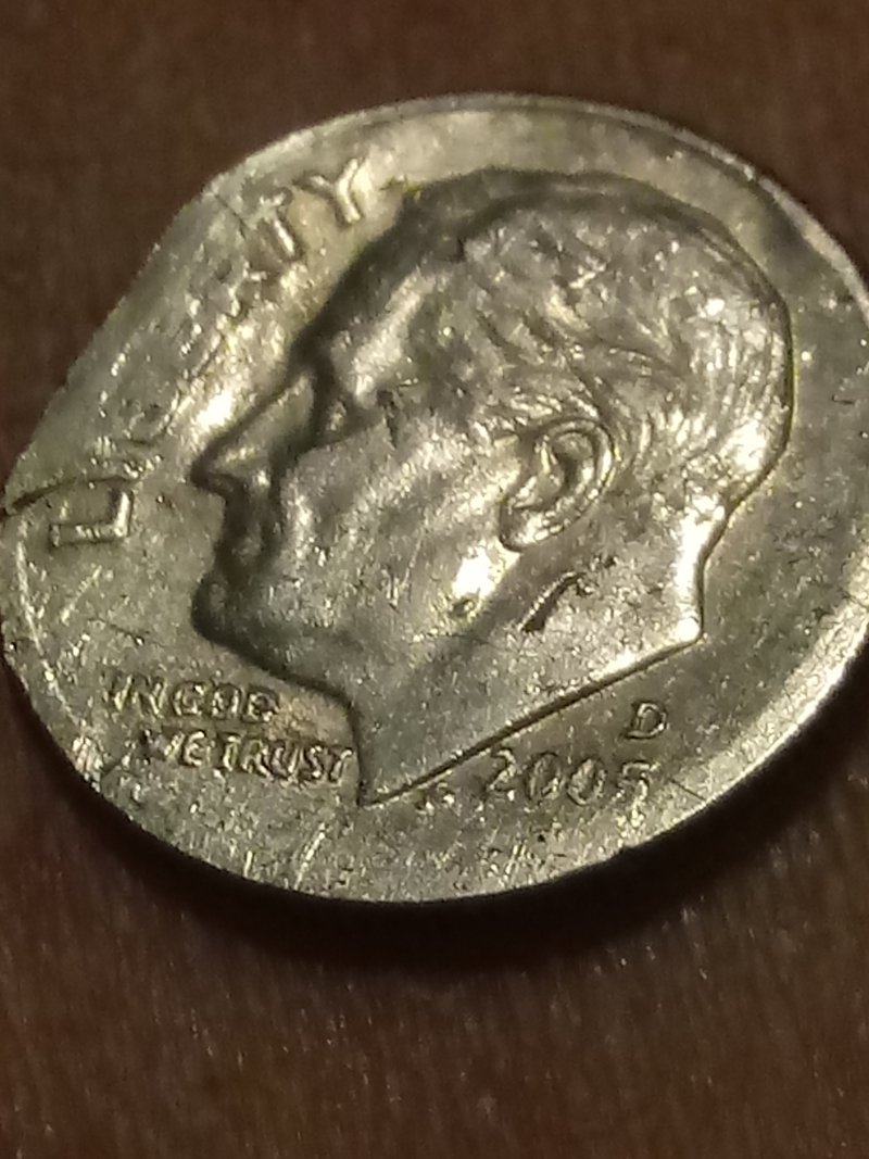 2005-D-Dime-Never-Seen-This-Before-Please-Help!