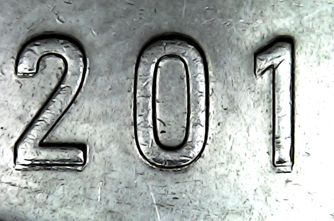 2016-Toonie-With-Doubling-Of-Some-Sort-On-Obverse,-Opinions-Appreciated.