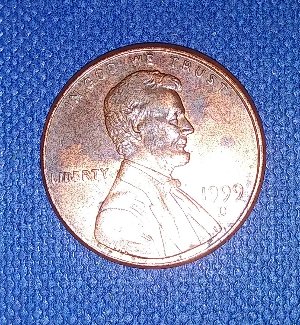 1999-D-Penny-W-Lincolns-Nose-It's-Got-To-Be-An-Error?