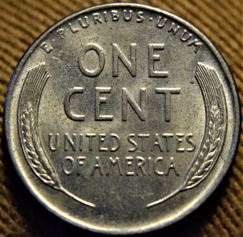 1943-Steel-Retained-Cud