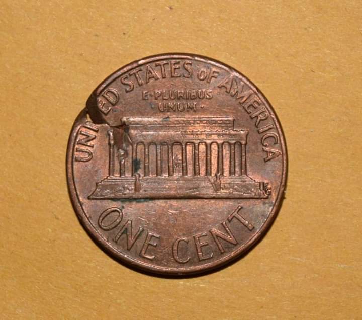 1973-D-Lincoln-Cent---Struck-On-A-Defective-Planchet