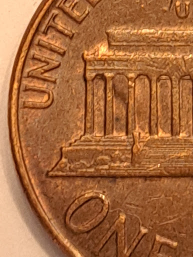 1973-D-Penny-Die-Chip?-Or-Extra-Plating-On-The-Left-Of-The-Monument