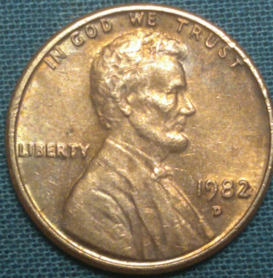 1982-D-Mint-Penny-Large-Or-Small?