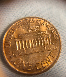 1972-D-Lincoln-Cent,-Memorial-Is-Crooked-Or-Risen--Or-Flattened-Not-Sure-At-All