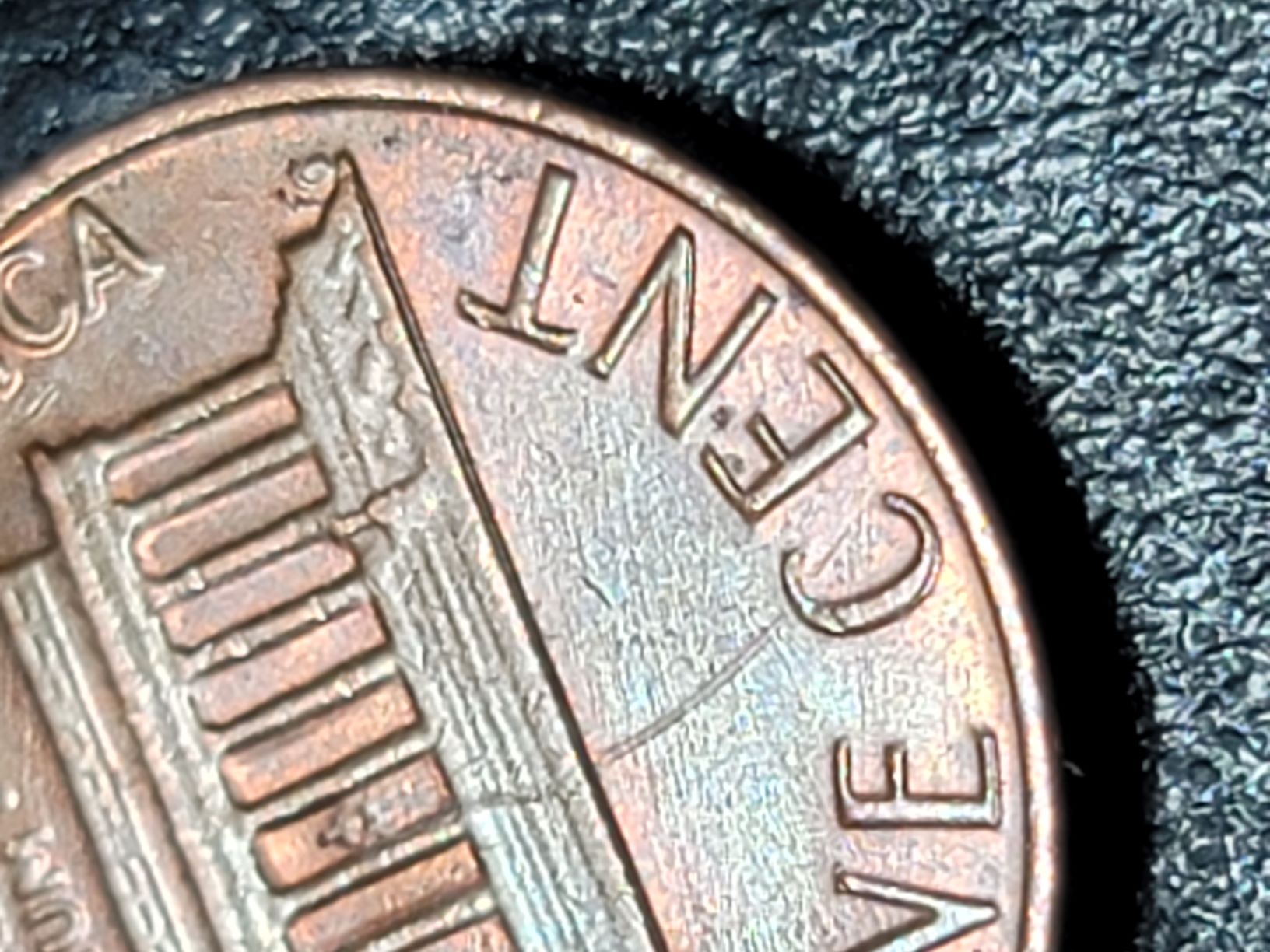1982-Copper-Penny,-Rim-Error-And-Doubling