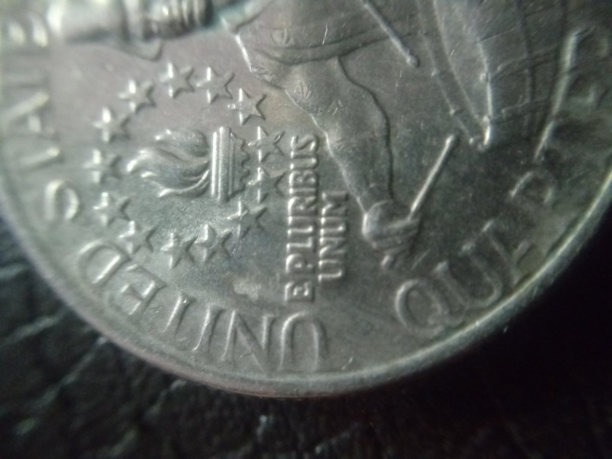 Im-New-And-Need-Help!-1976,-Silver-Clad-P-Bicentennial-Quarter-DDO?