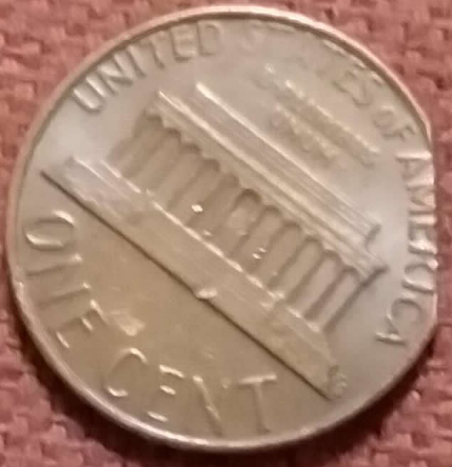 1981-Lmc-Clipped-Planchet?-I-Have-Never-Seen-One-And-Found-This-In-One-Of-My-R