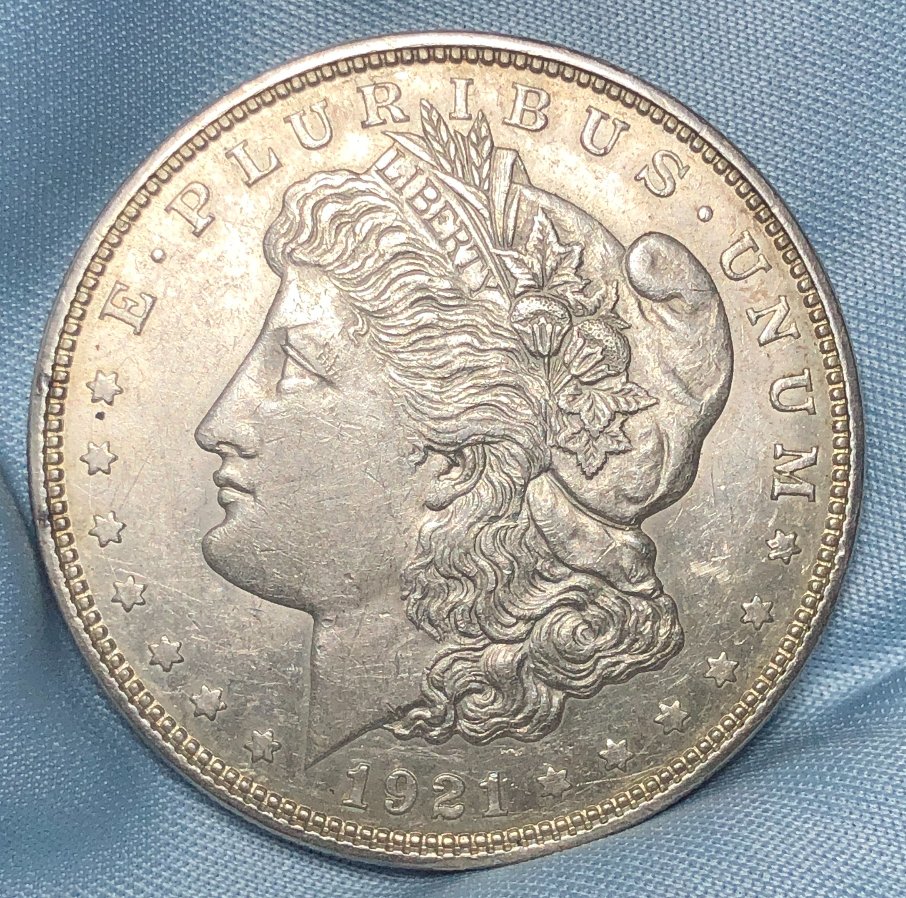 1921-D-Morgan-With-Cud-On-The-'S'-In-'States'?