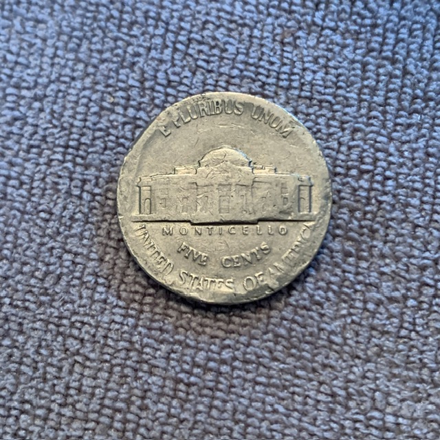 Messed-Up-1988-P-Nickel.-Mint-Error?