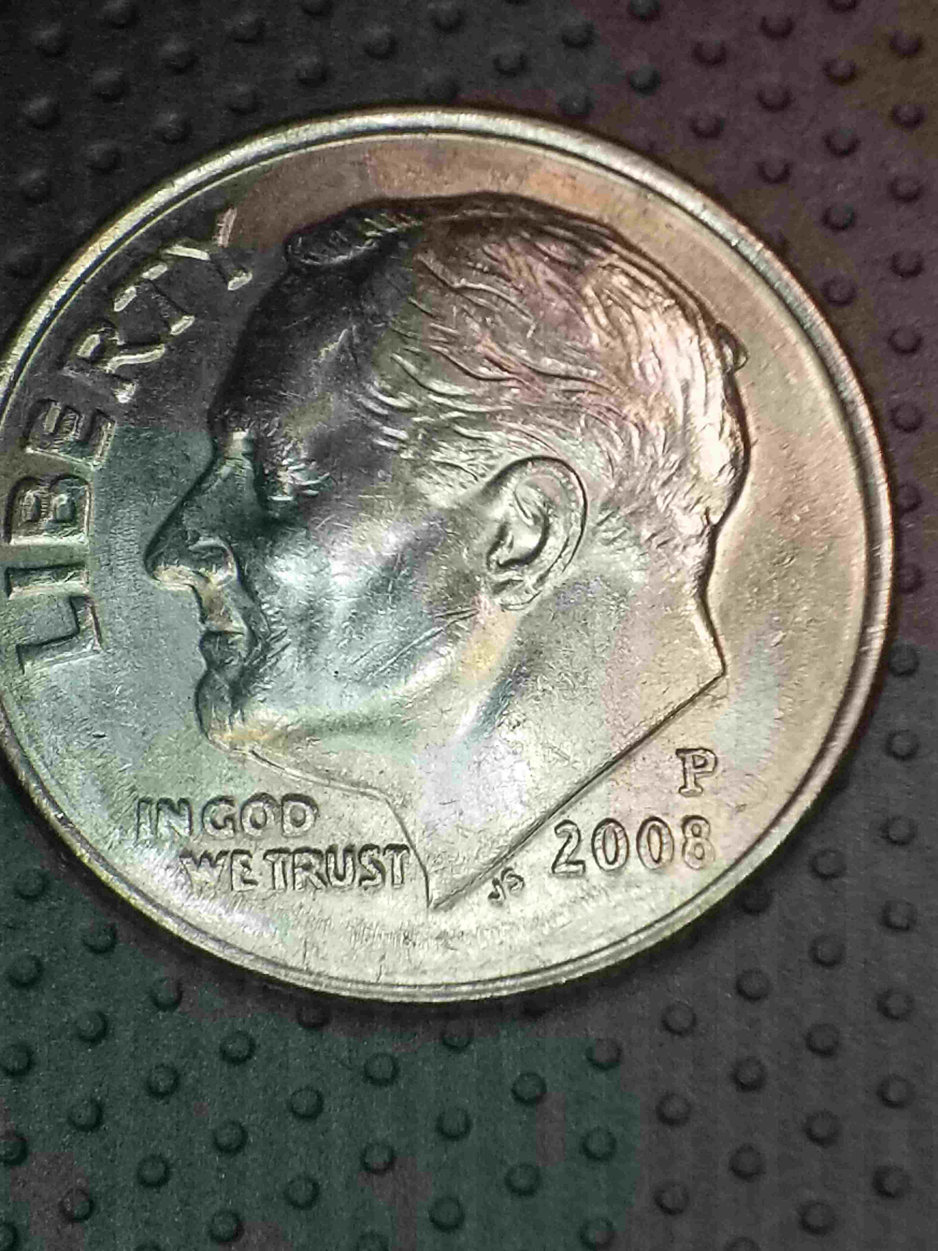 2008-P-Roosevelt-Dime-Shaped-Silhouette-Chip-On-Head?