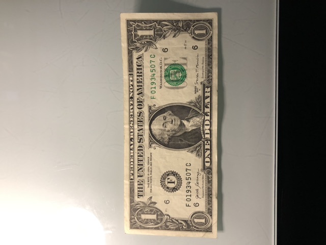 2017-Dollar-With-Different-Color-Serial-Numbers