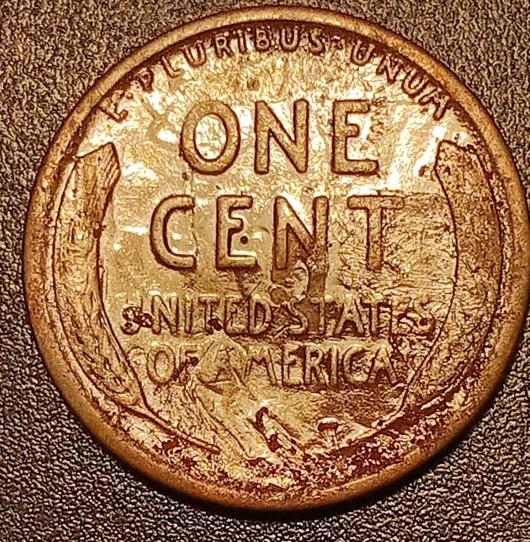 Decided-To-Look-At-The-Backs-Of-All-My-Wheat-Pennies-And-Found-This-1920-S-Cent