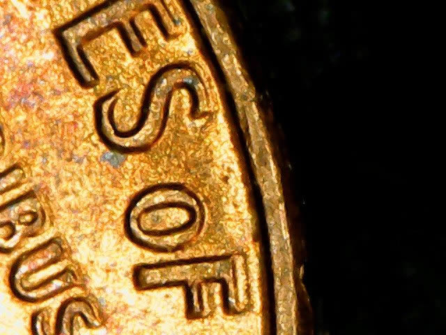 Can-Someone-Tell-Me-What-These-Marks-Are-Called-On-My-1975-D-Lincoln-Cent?