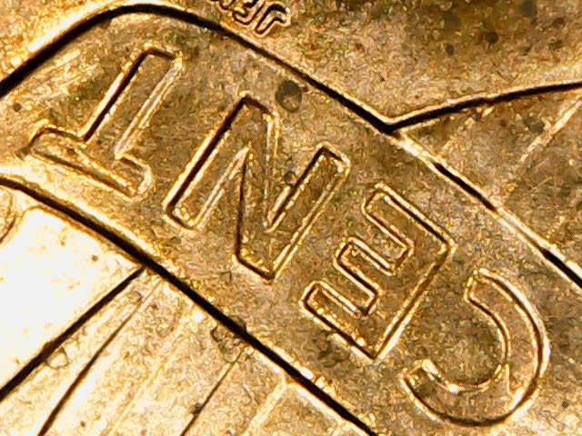 Please-Look-At-This-2017-D-Penny.-Is-This-Much-Doubling-Common-On-A-Coin?