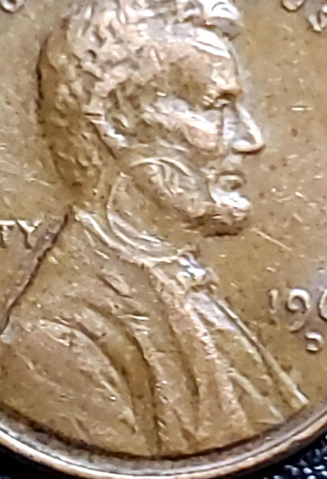 1969-D-Penny-With-Floating-Roof
