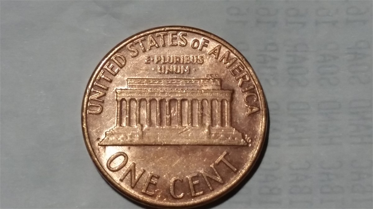 1975-D-Lincoln-Cent,-Rare-Find!-Help