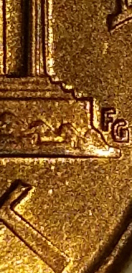 I-Need-Help-Identifying-1992-D-Lincoln-Cent,-Close-AM