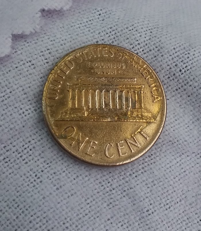 1965-Lincoln-Cent,-Penn.-Potential-Obverse-Error.-Need-Expertise-Please.