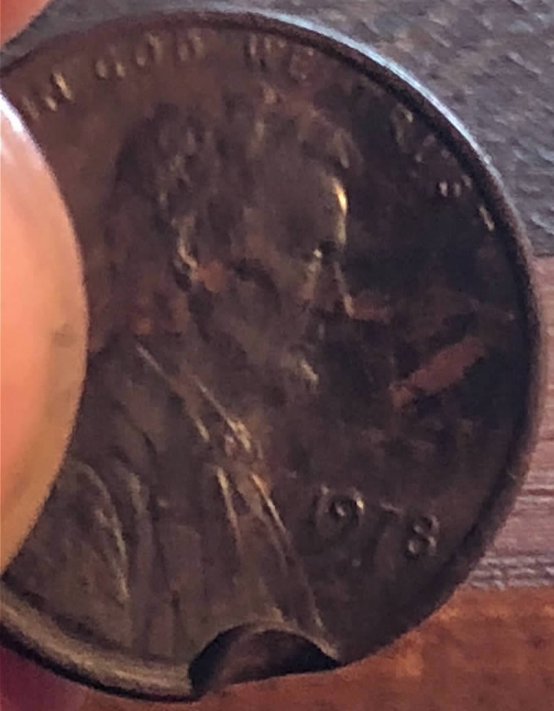 Strange-Memorial-Lincoln-Penny-Shape-Interesting-To-See
