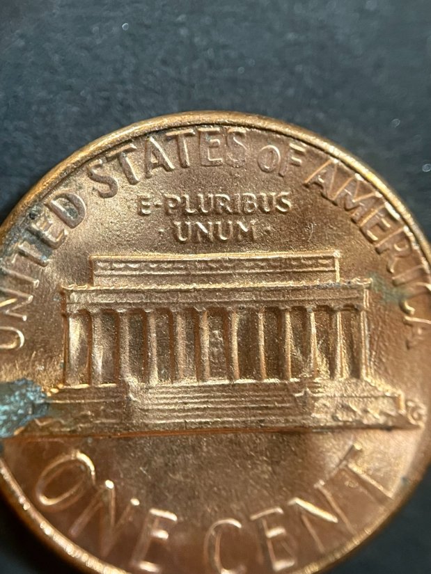1985-D-Penny---Looks-Like-Memorial-Is-Doubled