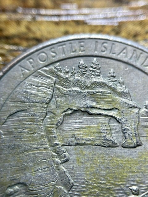 2018-P-Apostle-Islands-Quarter---Stripes-And-Partially-Orange/Brown