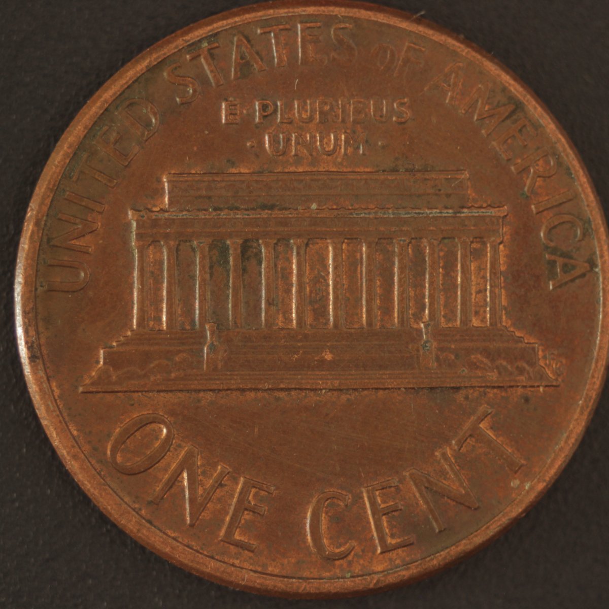 Glare-And-Brightness-Of-A-Coin