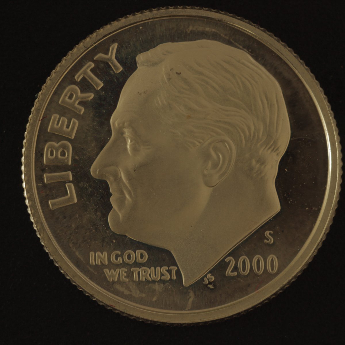 Glare-And-Brightness-Of-A-Coin