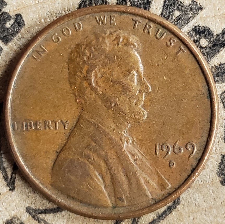 1969-Denver-Mint-Lincoln-Cent-With-Odd-Mint-Mark.
