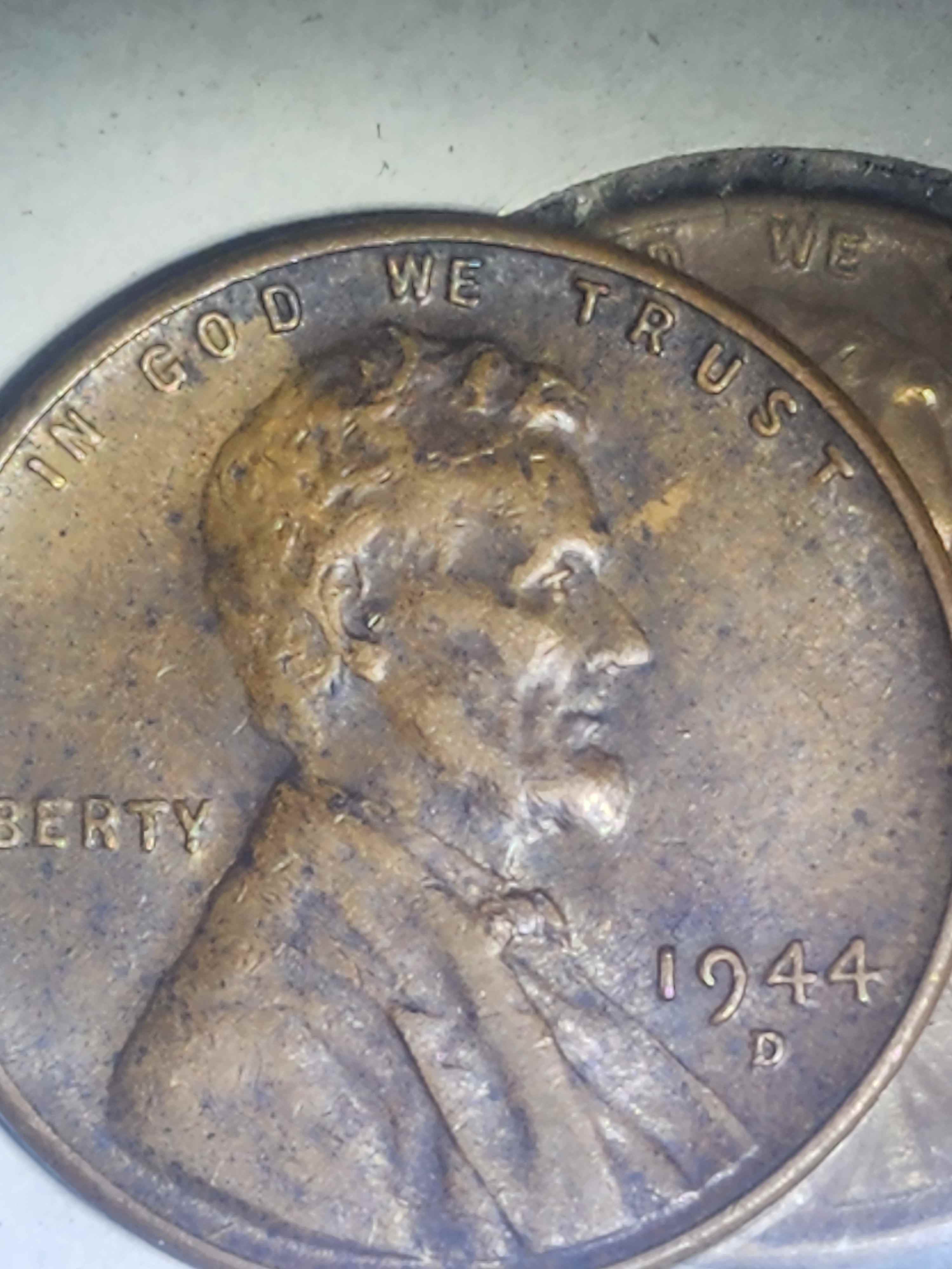 Last-Showcase-For-The-Night,-1944-D/S-RPM-2-Lincoln-Cent