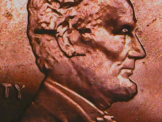 2001-&-2015-Cent--Black-Lines-Going-Through-Coins