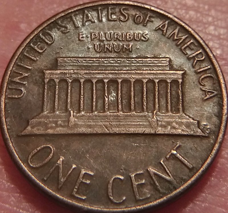 1982-D-Large-Or-Small-Date-Lincoln-Cent?