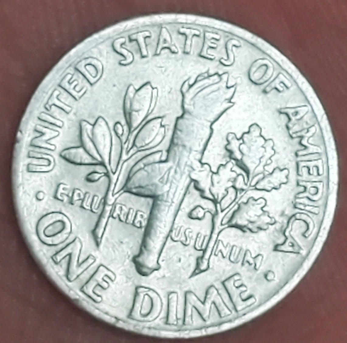 1976-Double-Ear/-Giant-Earlobe-Error?