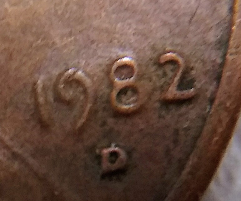 1982-D-Small-Date?-Borderline