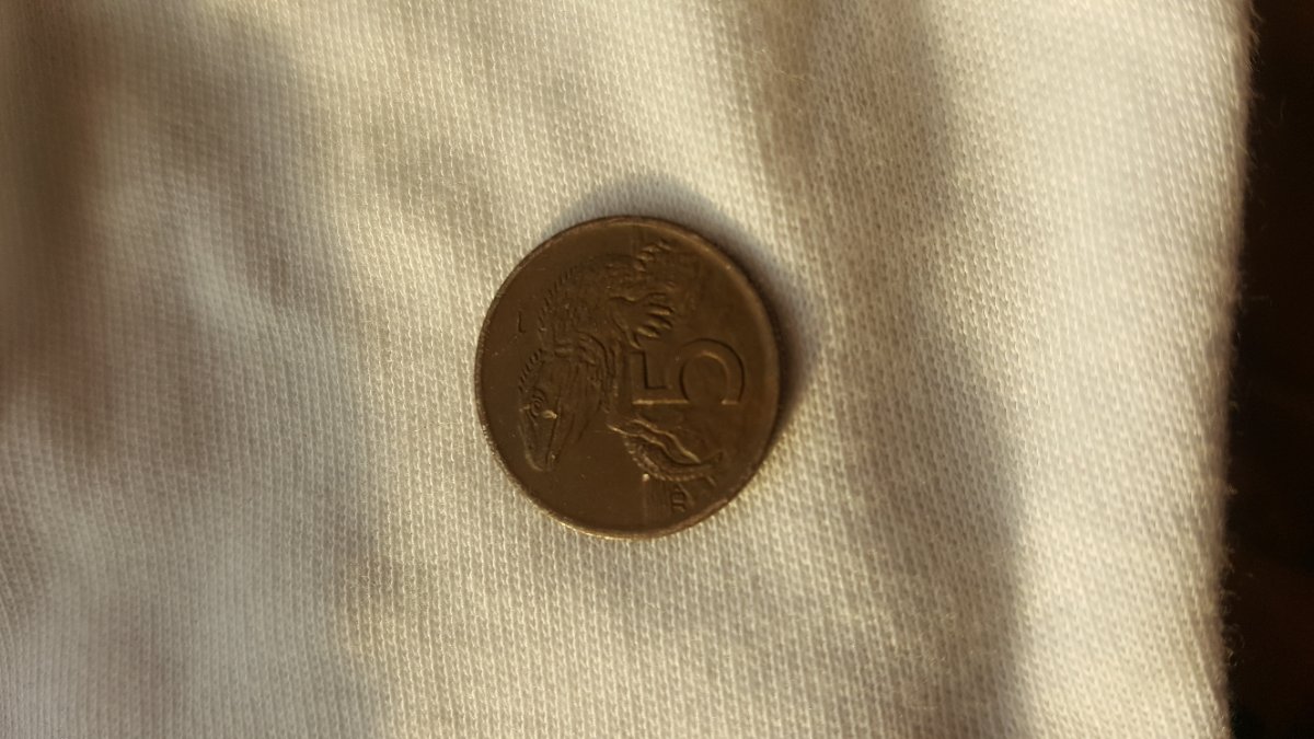 New-Zealand-2000-5-Cent.-Unsure-If-This-Is-An-Error-Or-Not