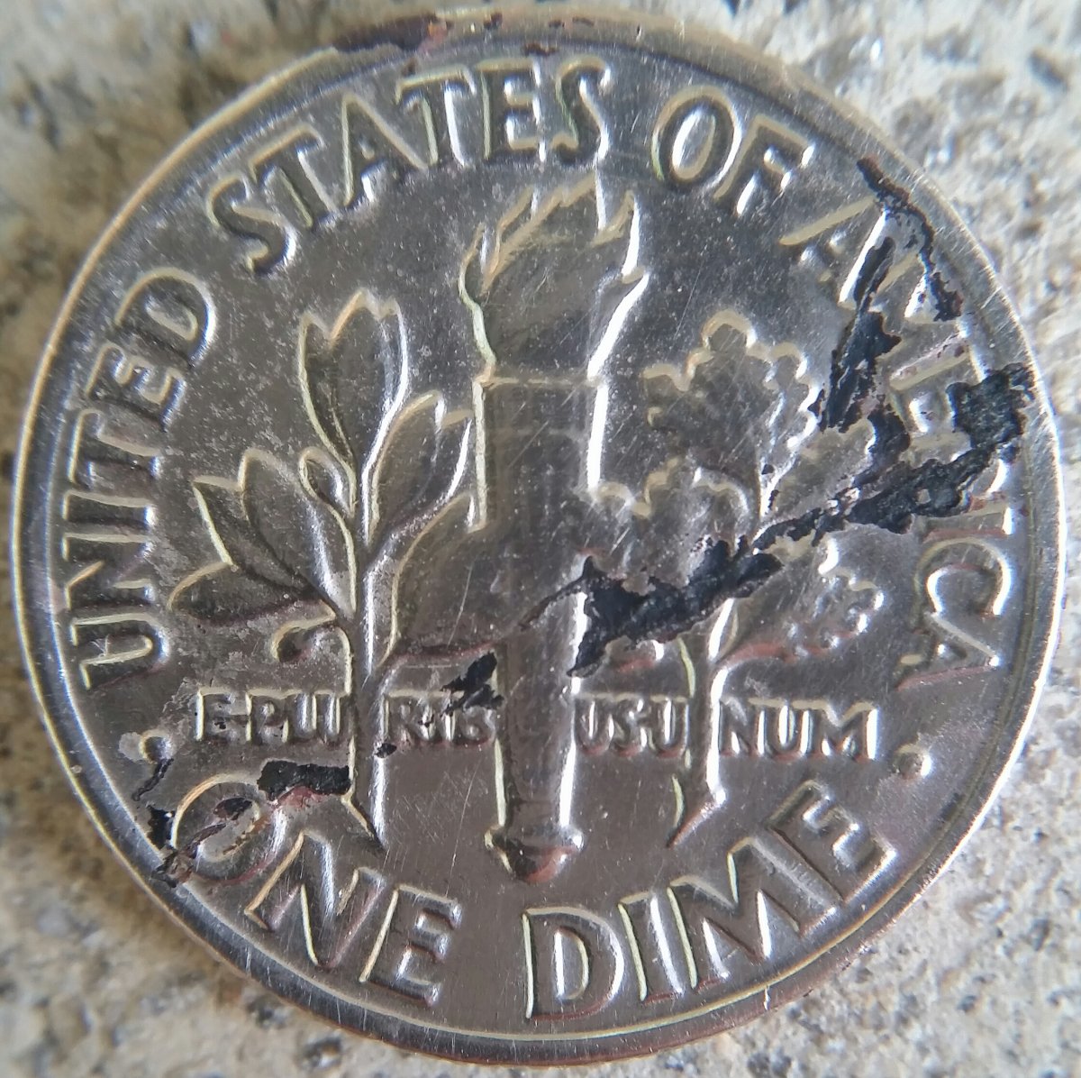 Hey-Gang,-Check-Out-This-Swell-Die-Crack-Front-And-Back-On-My-83-Dime