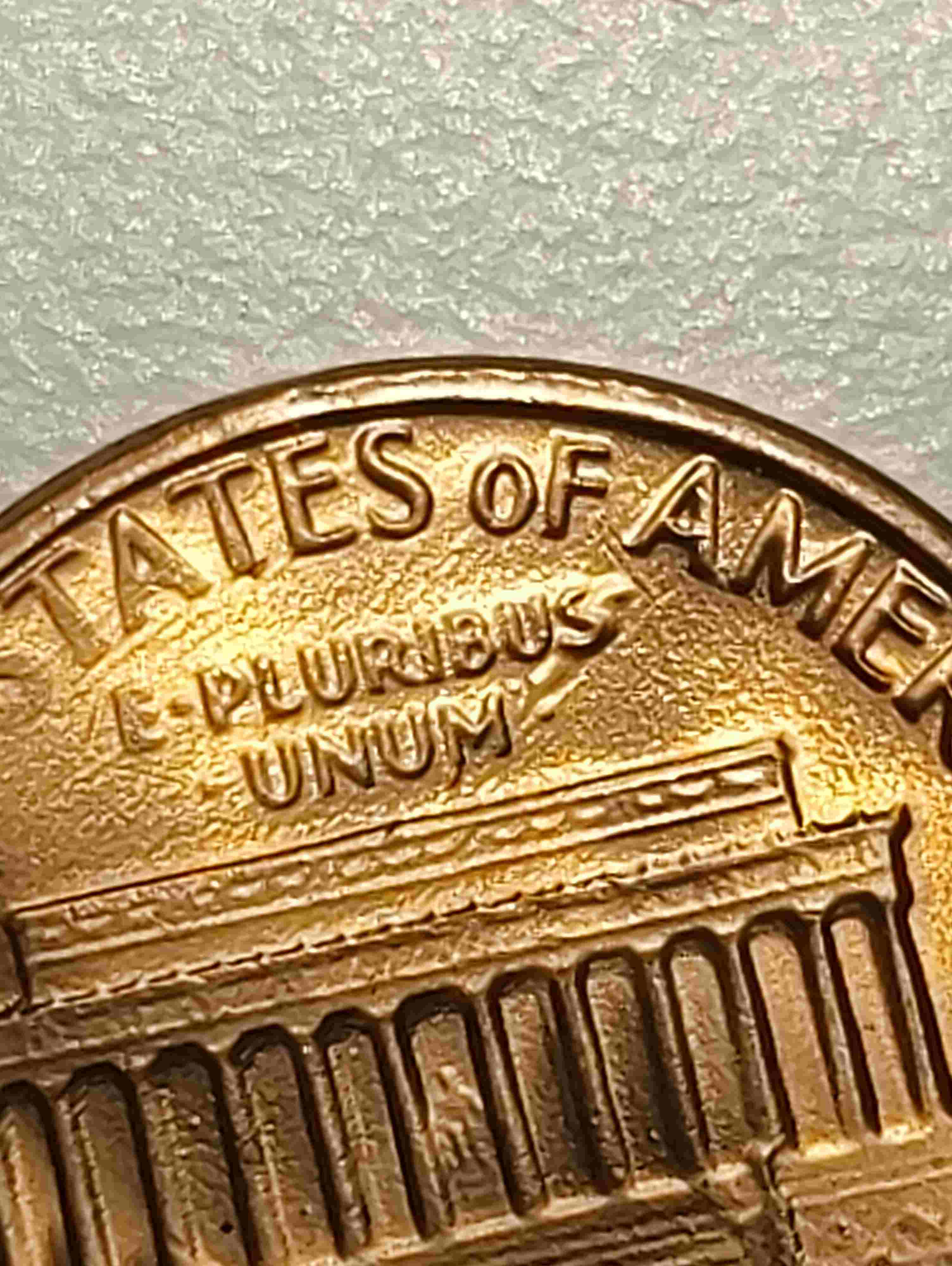 1982-Copper-LD-Is-This-An-Double-Die-Reverse.-I-See-Two-S's