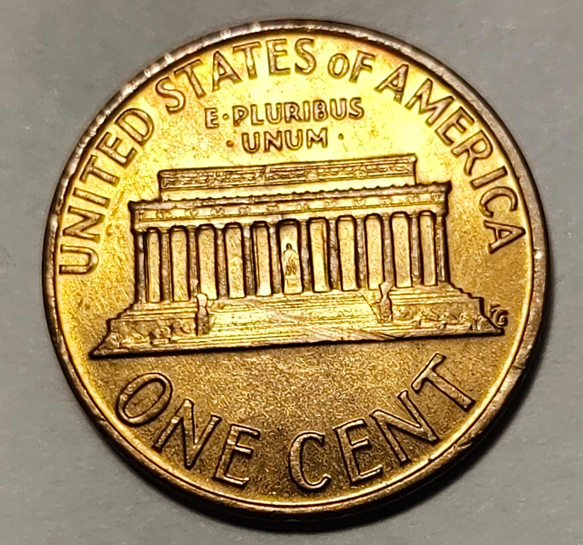 1970-Penny-Grade-Worthy?-Dbling-Inside-Columns-And-Ceiling.-Is-That-An-E-In-Hairline?