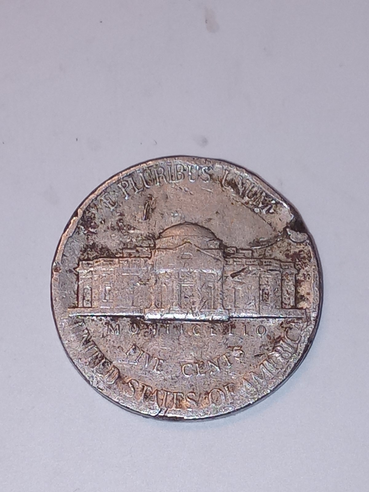 Want-To-Know-If-This-1990-P-Nickel-Is-An-Error-Coin-Or-Not?