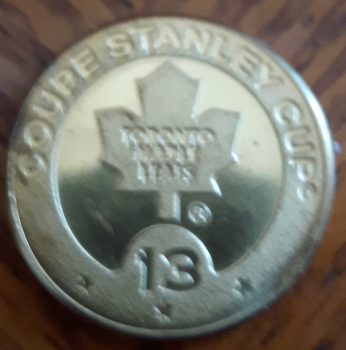 Toronto-Maple-Leaf-Gold-Colour-Token-?