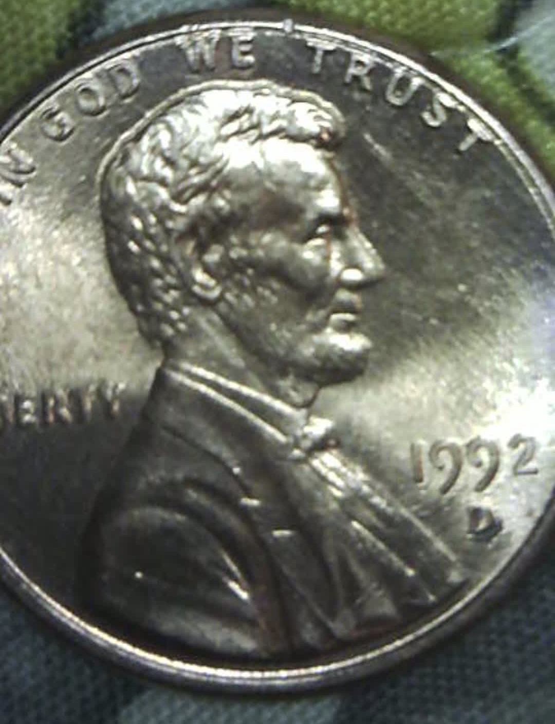Questions-On-1992-D-LMC-Obverse